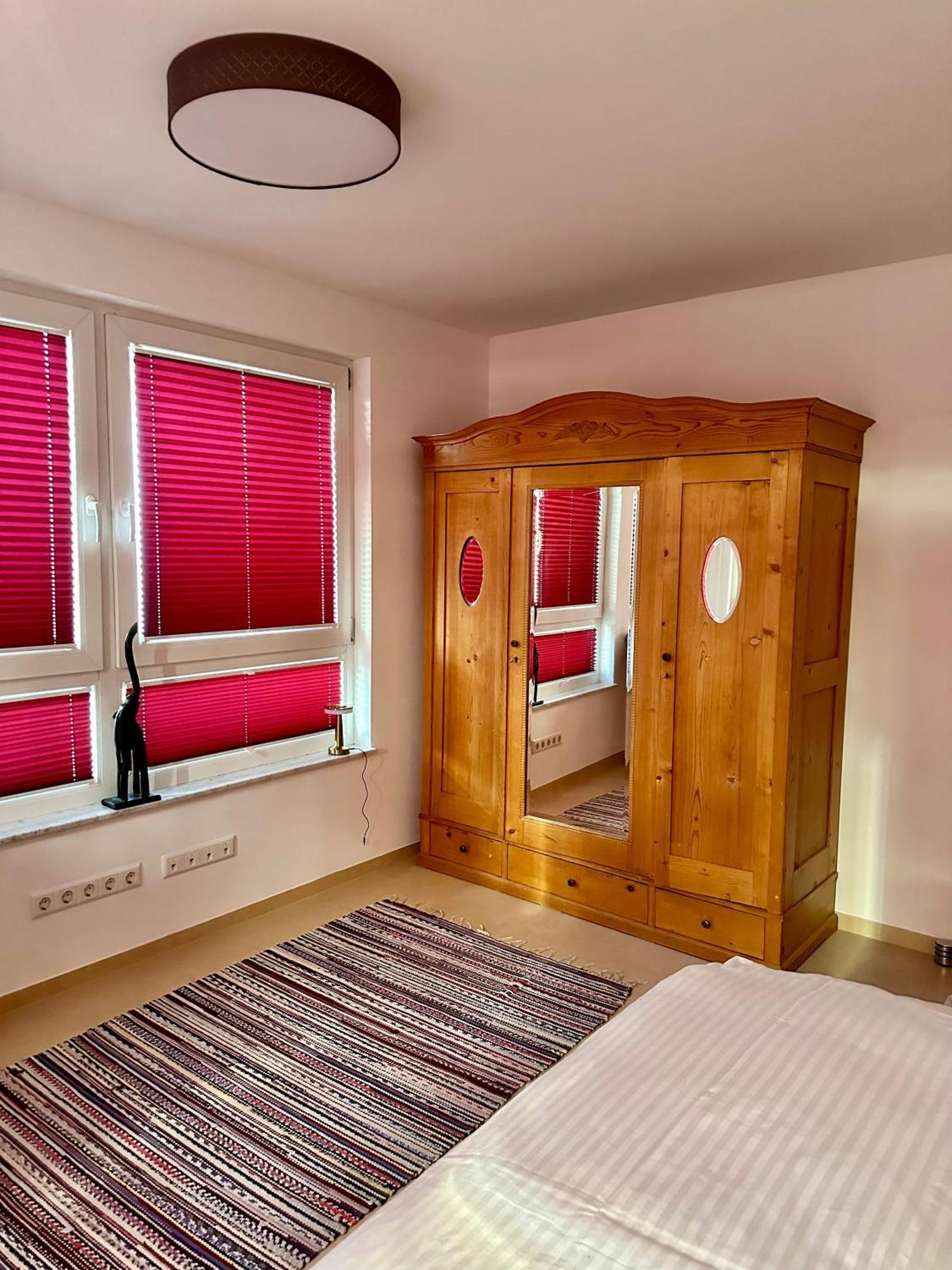 Gäste-Appartement-Kirsammer Eningen unter Achalm Exterior foto